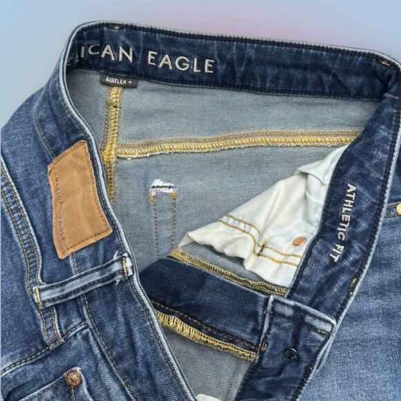 AMERICAN EAGLE Men’s 31 x 32 ATHLETIC FIT Blue Jeans - Picture 4 of 4